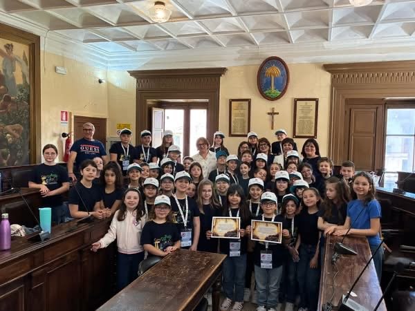 https://www.tp24.it/immagini_articoli/19-05-2026/1779144445-0-castelvetrano-il-coro-doremi-celebrato-a-palazzo-pignatelli.jpg