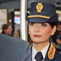 https://www.tp24.it/immagini_articoli/19-05-2026/vanessa-pellegrino-monti-alla-questura-di-trapani-ritorno-in-sicilia-per-la-commissaria-cresciuta-a-marsala-250.jpg
