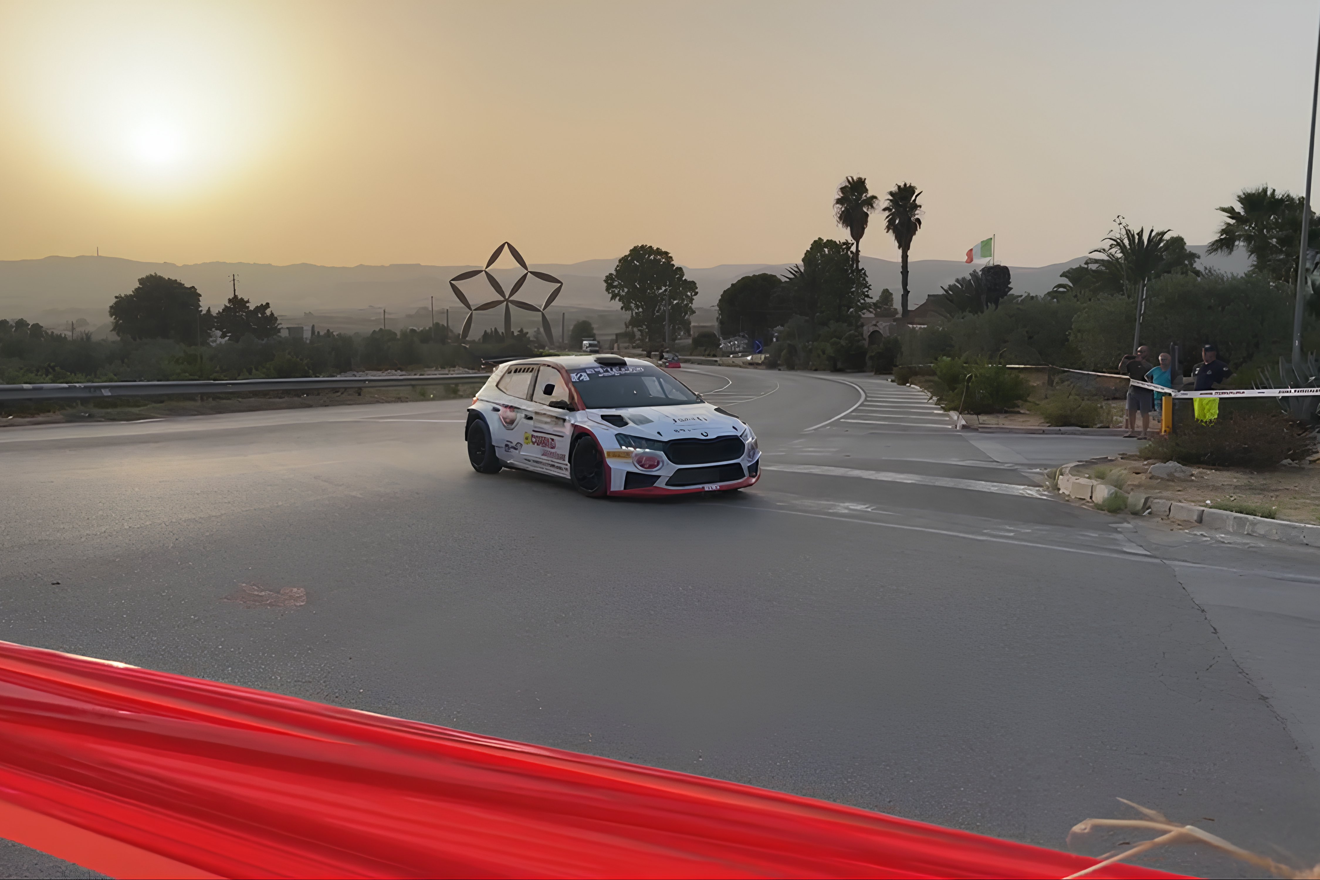 https://www.tp24.it/immagini_articoli/19-07-2026/1784445058-0-prime-due-prove-con-sorpresa-al-rally-valle-del-belice.png