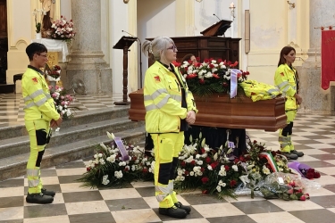 https://www.tp24.it/immagini_articoli/19-08-2026/ricordate-francesco-per-il-suo-sorriso-trapani-piange-e-conta-le-morti-sul-lavoro-250.jpg
