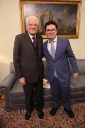 https://www.tp24.it/immagini_articoli/19-10-2026/flavio-bomber-1-in-visita-da-sergio-mattarella-presidente-ti-voglio-bene-250.jpg