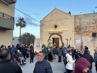 https://www.tp24.it/immagini_articoli/20-03-2026/san-giuseppe-a-marsala-tra-devozione-e-disagi-250.jpg