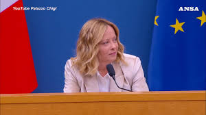 https://www.tp24.it/immagini_articoli/20-07-2025/1753023744-0-mille-giorni-di-governo-meloni-tra-bilanci-e-ombre.jpg
