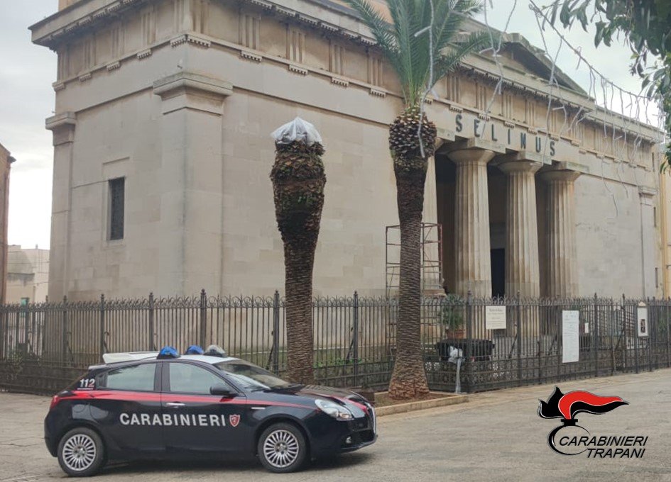 https://www.tp24.it/immagini_articoli/20-07-2026/1784545962-0-castelvetrano-controlli-nelle-aree-della-movida-sei-persone-denunciate.jpg