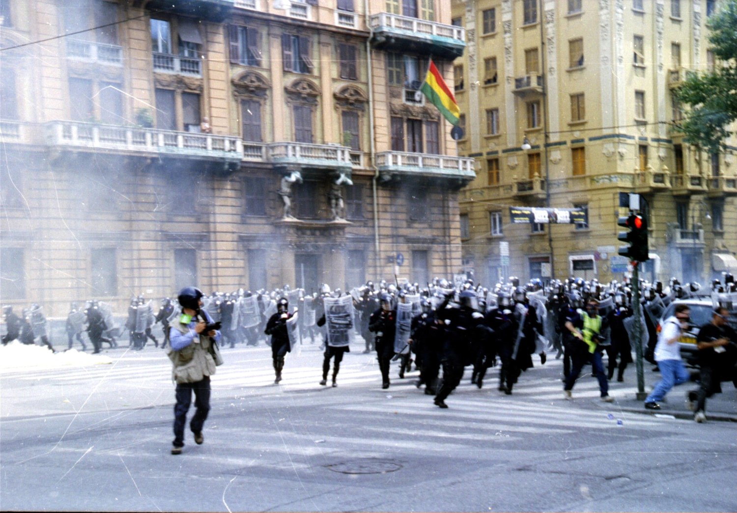 https://www.tp24.it/immagini_articoli/20-07-2026/1784570976-0-l-eredita-del-g8-di-genova-25-anni-dopo-le-richieste-di-allora-parlano-ancora-al-presente.jpg