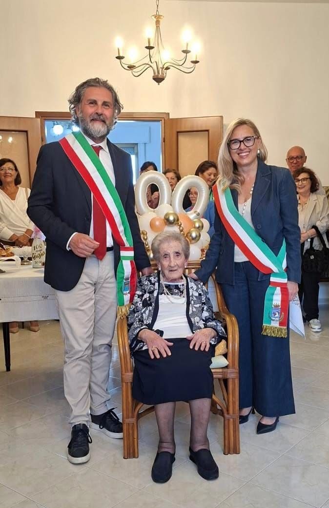 https://www.tp24.it/immagini_articoli/20-10-2026/1792523885-0-petrosino-e-marsala-festeggiano-i-100-anni-della-signora-francesca.jpg
