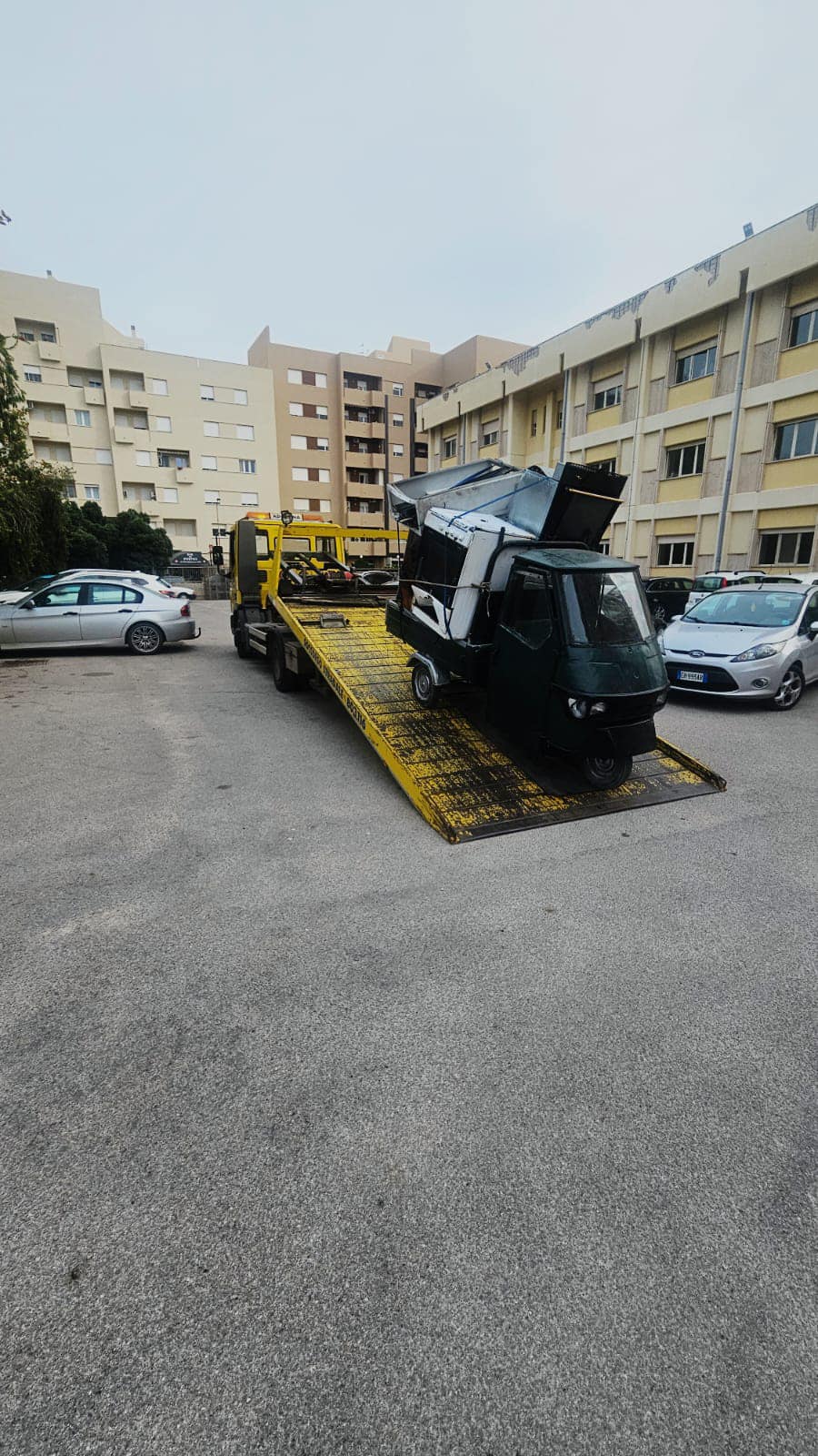 https://www.tp24.it/immagini_articoli/20-11-2025/1763633817-0-trapani-la-polizia-locale-sequestra-un-motocarro-usato-per-smaltimenti-illeciti-non.jpg