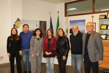 https://www.tp24.it/immagini_articoli/21-02-2026/erice-l-amministrazione-comunale-incontra-la-garante-dei-detenuti-francesca-di-caro-250.jpg