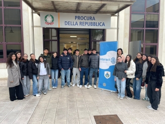 https://www.tp24.it/immagini_articoli/21-02-2026/marsala-i-ragazzi-dell-interact-club-in-visita-alla-procura-250.jpg