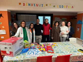 https://www.tp24.it/immagini_articoli/21-02-2026/rotaract-marsala-porta-colori-e-sorrisi-alla-ludoteca-dell-ospedale-paolo-borsellino-250.jpg