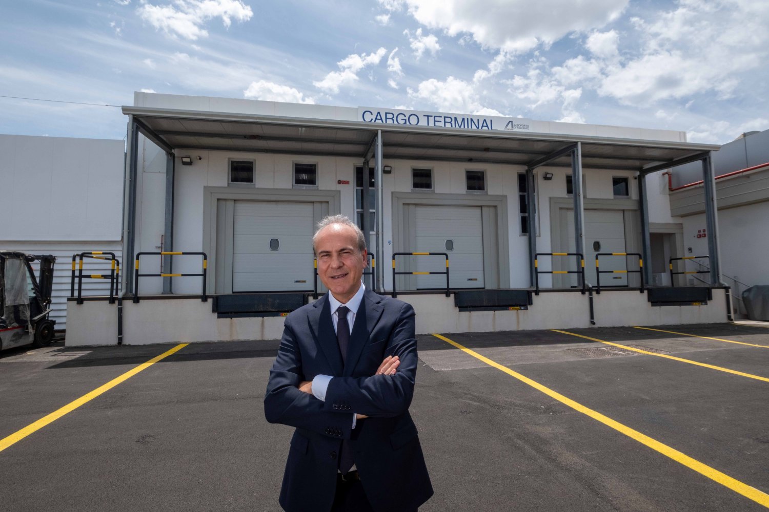 https://www.tp24.it/immagini_articoli/21-05-2026/1779378794-0-all-aeroporto-di-palermo-c-e-un-nuovo-cargo-terminal.jpg