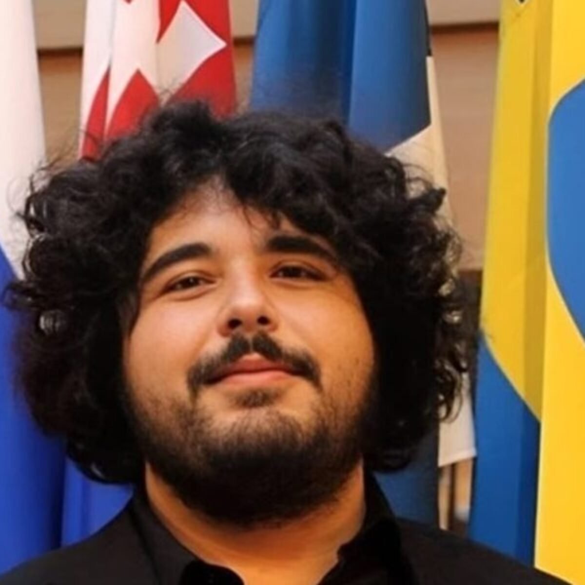 https://www.tp24.it/immagini_articoli/21-07-2026/1784626457-0-tragedia-in-sicilia-ucciso-dalle-eliche-di-una-barca-il-24enne-matteo-di-franca.jpg