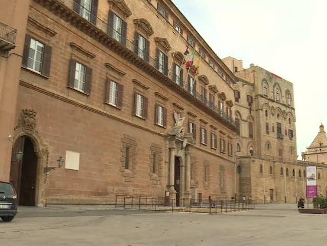 https://www.tp24.it/immagini_articoli/21-07-2026/1784640204-0-ars-il-defr-inciampa-in-commissione-m5s-governo-alla-frutta-forza-italia-solo-assenze.jpg