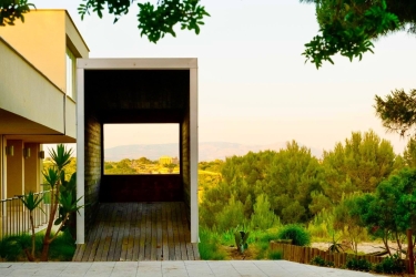 https://www.tp24.it/immagini_articoli/22-06-2026/triscina-l-apertura-dell-ingresso-del-parco-e-un-atto-di-fede-250.jpg
