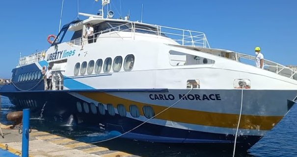 https://www.tp24.it/immagini_articoli/22-07-2026/1784700699-0-guasto-durante-la-traversata-l-aliscafo-torna-a-trapani-disagi-per-150-passeggeri.jpg
