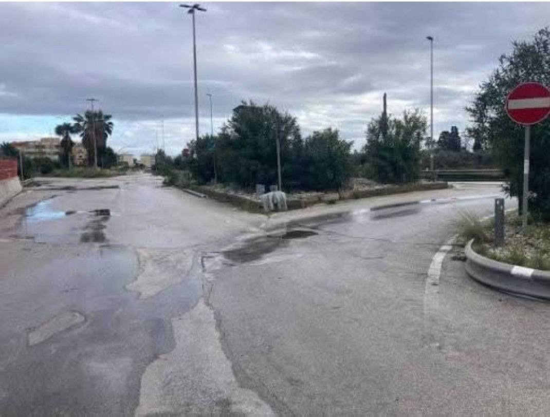 https://www.tp24.it/immagini_articoli/22-07-2026/1784706764-0-trapani-valenti-basta-polemiche-servono-soluzioni-per-la-zes.jpg