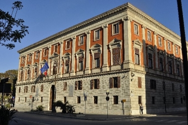 https://www.tp24.it/immagini_articoli/22-07-2026/trapani-il-libero-consorzio-cerca-8-agenti-di-polizia-provinciale-250.jpg