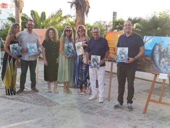 https://www.tp24.it/immagini_articoli/22-08-2026/alla-casina-delle-palme-inaugurata-la-mostra-l-incanto-rosso-di-trapani-250.jpg
