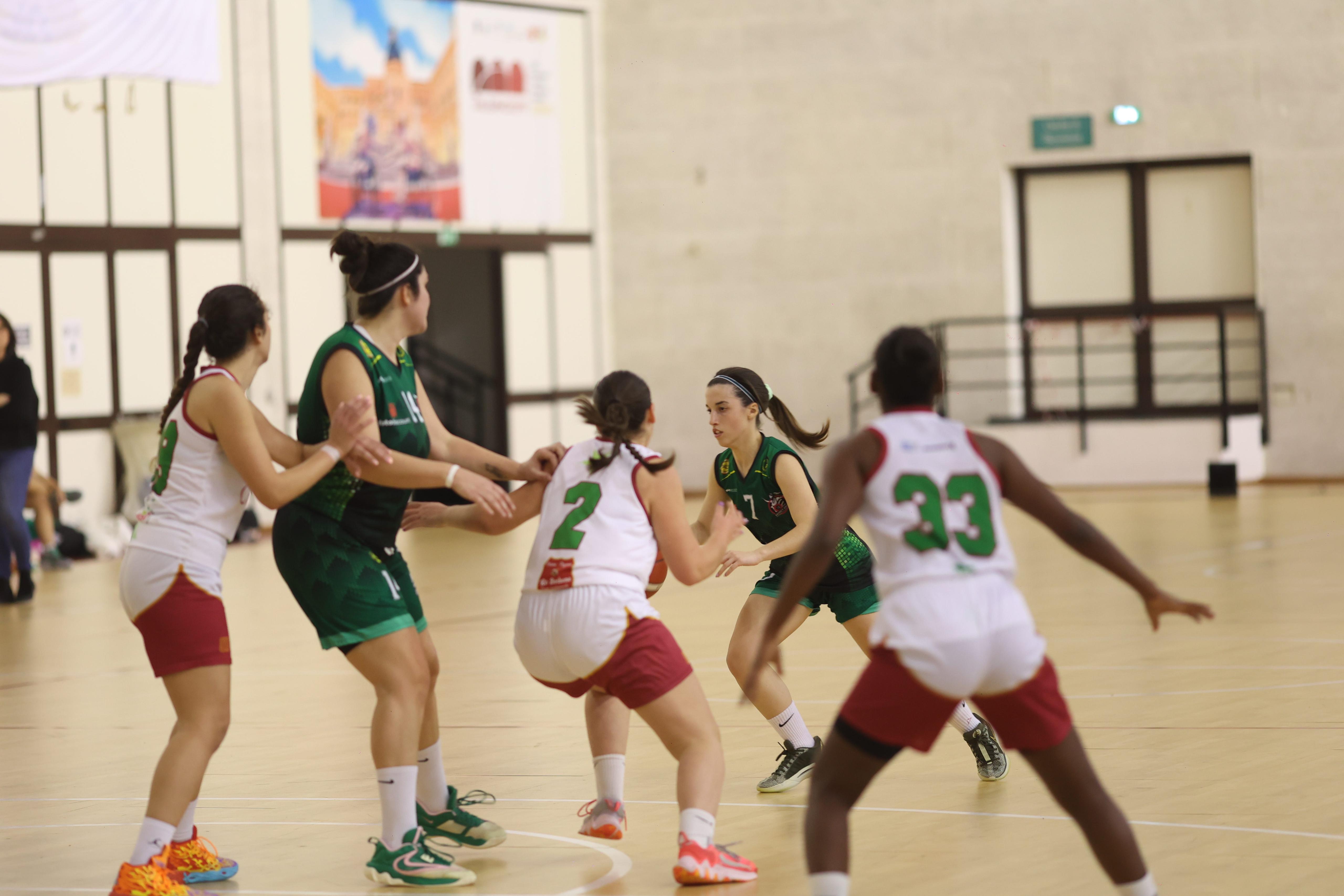 https://www.tp24.it/immagini_articoli/23-02-2025/1740303803-0-basket-femminile-arriva-la-seconda-vittoria-esterna-della-102-erice-battuta-la-stella-palermo-39-54.jpg