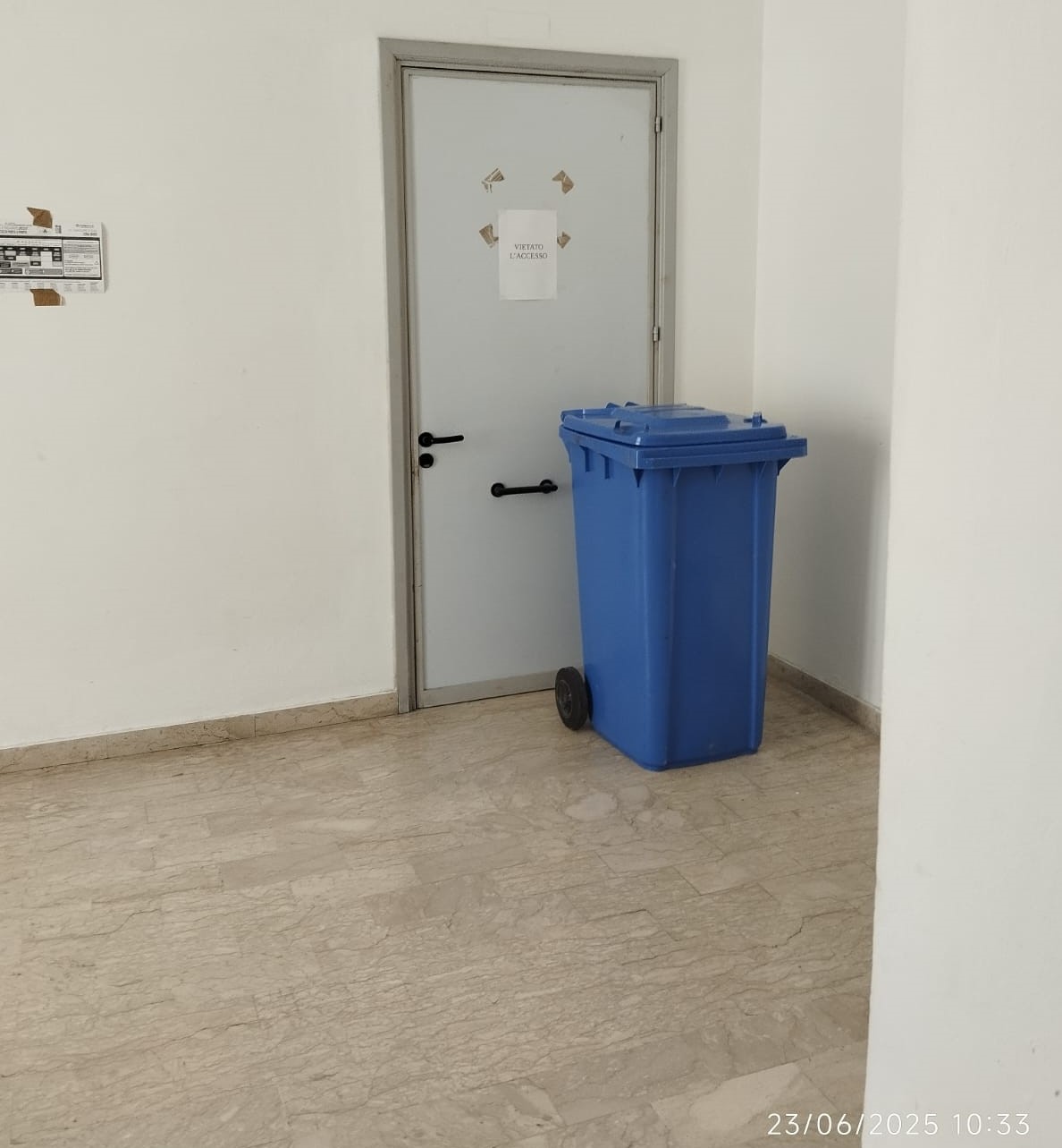 https://www.tp24.it/immagini_articoli/23-06-2025/1750694791-0-trapani-ufficio-comunale-inaccessibile-ai-disabili-il-caso-approda-in-consiglio.jpg