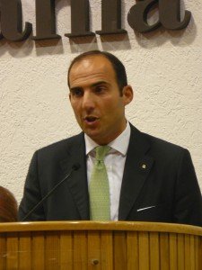 https://www.tp24.it/immagini_articoli/23-06-2026/1782207457-0-maxi-truffa-sulle-assicurazioni-ad-alcamo-ecco-chi-sono-i-29-indagati-chiesto-l-arresto-per-ruvolo.jpg