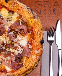 https://www.tp24.it/immagini_articoli/23-07-2026/una-pizzeria-marsalese-tra-le-eccellenti-della-guida-50-top-pizza-italia-2026-250.jpg