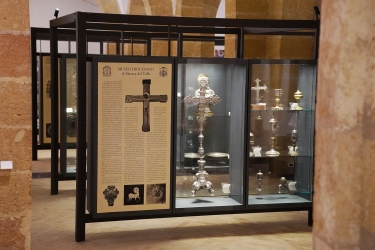 https://www.tp24.it/immagini_articoli/23-08-2026/mazara-museo-sotto-le-stelle-visite-serali-al-museo-diocesano-durante-il-festino-di-san-vito-250.jpg