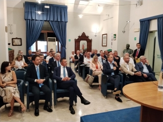 https://www.tp24.it/immagini_articoli/23-09-2026/al-via-il-piano-strategico-provinciale-per-quinci-serve-una-visione-comune-250.jpg