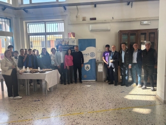 https://www.tp24.it/immagini_articoli/24-04-2026/marsala-il-rotary-club-installa-free-water-all-istituto-damiani-250.jpg
