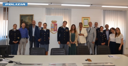 https://www.tp24.it/immagini_articoli/24-06-2026/trapani-in-questura-rinnovato-il-protocollo-precedenza-alla-vita-250.jpg