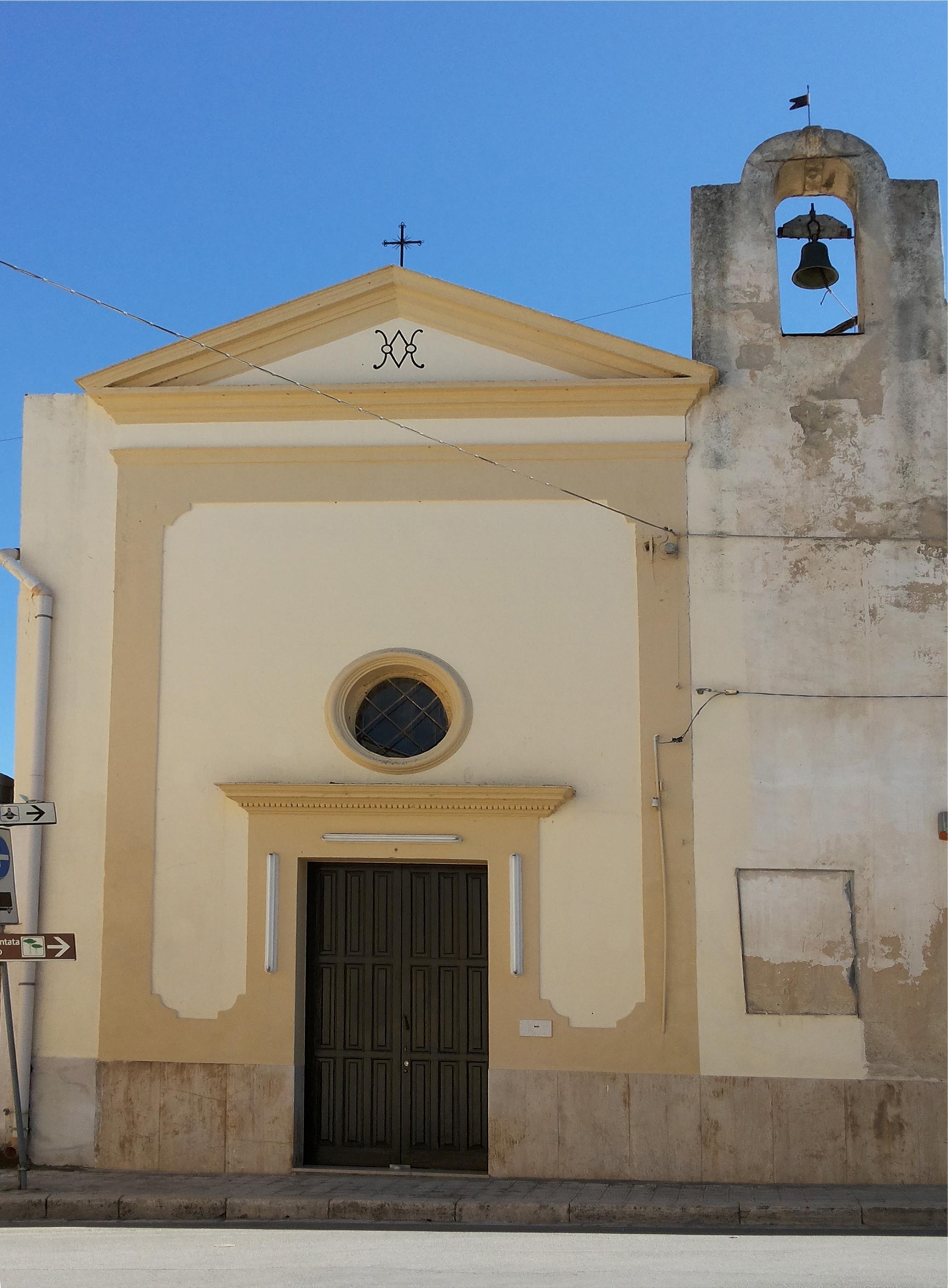 https://www.tp24.it/immagini_articoli/24-08-2025/1756048204-0-alcamo-crollo-di-calcinacci-dal-campanile-verifiche-sulla-chiesa-madonna-della-catena.jpg