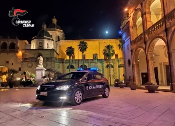https://www.tp24.it/immagini_articoli/24-08-2026/controlli-nella-movida-di-mazara-ragazzo-ubriaco-in-auto-con-coltello-e-marijuana-250.jpg