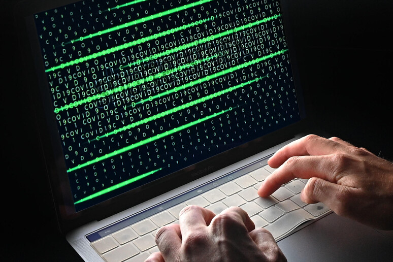 https://www.tp24.it/immagini_articoli/25-02-2025/1740469789-0-il-sito-della-provincia-di-trapani-attaccato-da-hacker-filorussi.jpg