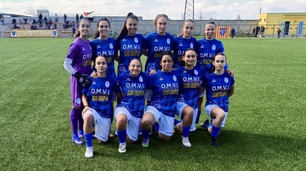 https://www.tp24.it/immagini_articoli/25-02-2026/calcio-femminile-ottimo-pareggio-a-lecce-per-la-virtus-femminile-marsala-250.jpg