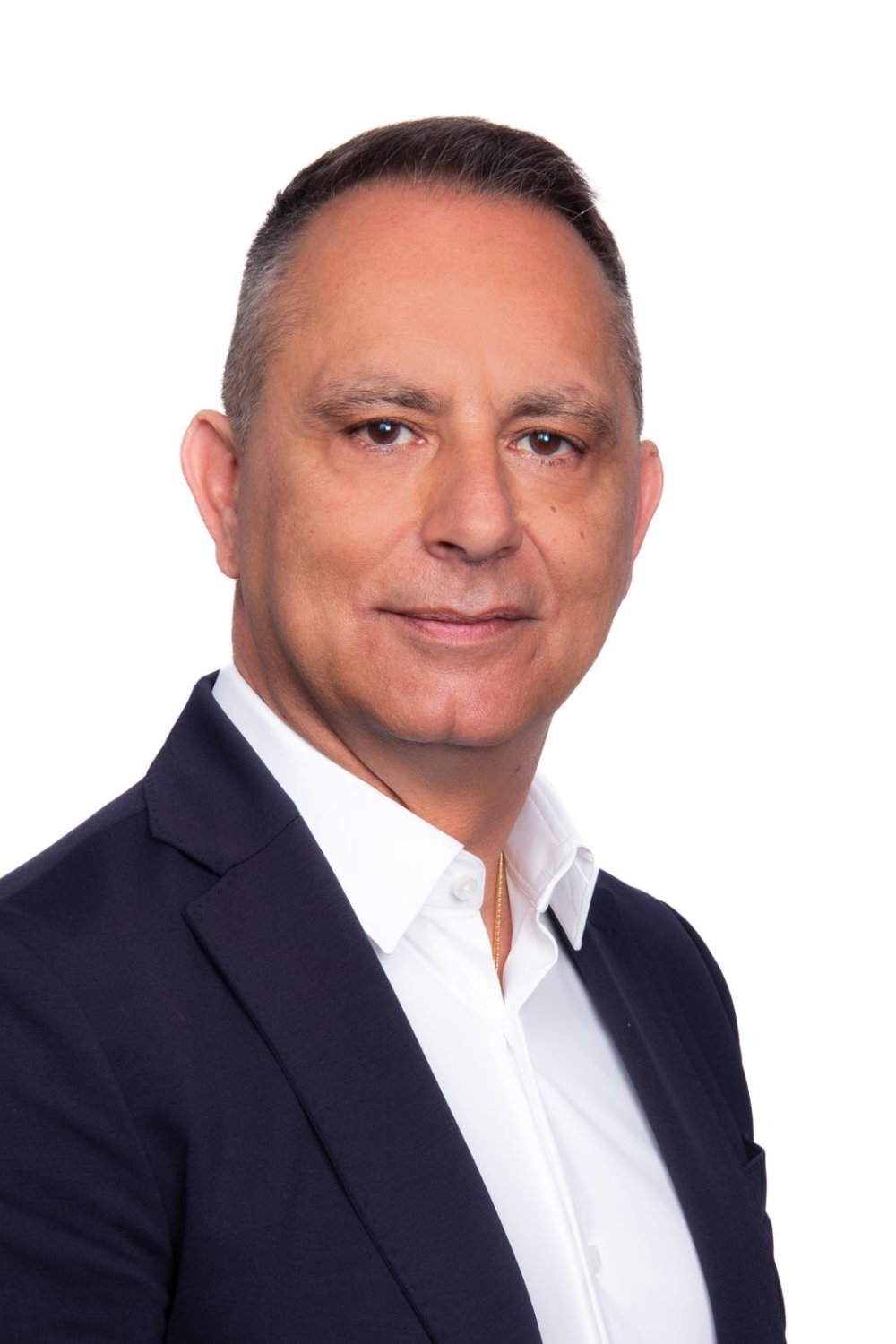 https://www.tp24.it/immagini_articoli/25-05-2026/1779727693-0-campobello-di-mazara-ha-il-suo-nuovo-sindaco-e-daniele-mangiaracina.jpg