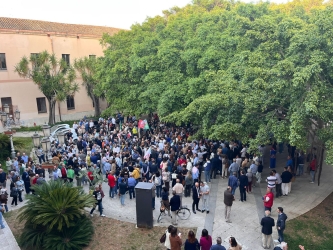 https://www.tp24.it/immagini_articoli/25-05-2026/grillo-riconosce-la-sconfitta-buon-lavoro-ad-andreana-patti-250.jpg