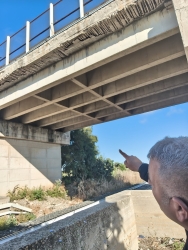 https://www.tp24.it/immagini_articoli/25-05-2026/paceco-preoccupano-le-condizioni-del-cavalcavia-ferroviario-di-via-pecoreria-ecco-com-e-250.jpg