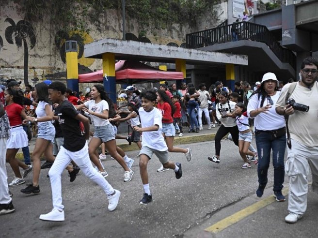 https://www.tp24.it/immagini_articoli/25-06-2026/1782364051-0-terremoto-devastante-in-venezuela.jpg