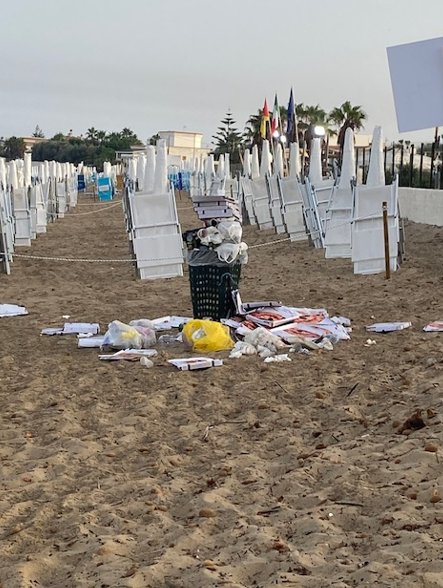 https://www.tp24.it/immagini_articoli/25-07-2026/1784966848-0-marsala-bruciano-sterpaglie-e-lasciano-rifiuti-in-spiaggia.jpg