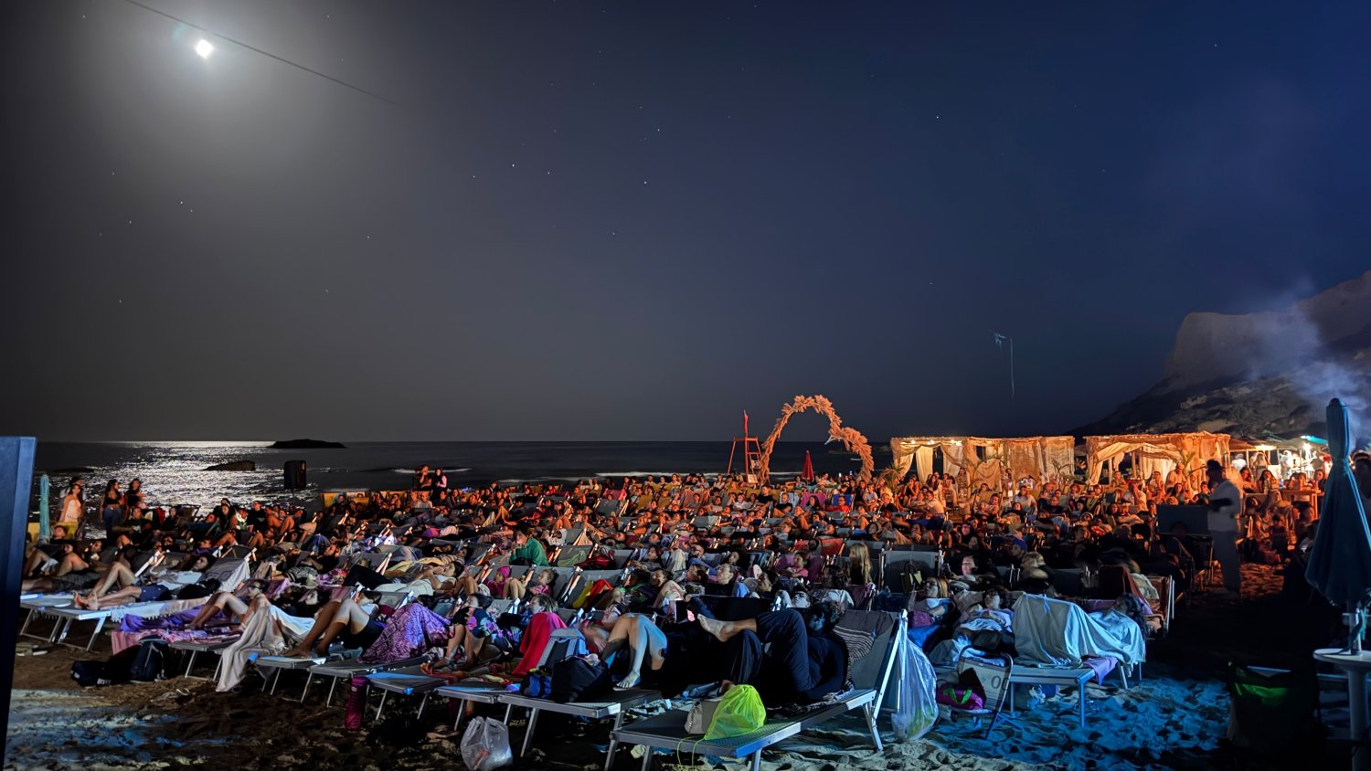 https://www.tp24.it/immagini_articoli/25-08-2026/1787648543-0-cinema-ammare-a-san-vito-lo-capo-film-gratis-sulla-spiaggia-il-25-e-27-agosto.jpg