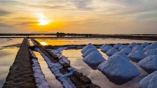 https://www.tp24.it/immagini_articoli/25-09-2026/1790320207-0-mab-unesco-firmato-il-dossier-delle-saline-di-sicilia-il-porto-di-trapani-resta-tutto-fuori.jpg
