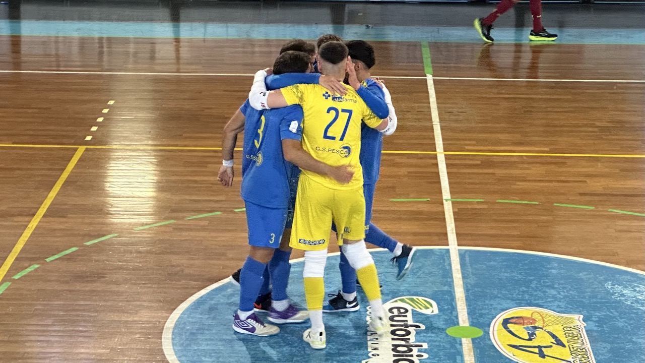 https://www.tp24.it/immagini_articoli/25-11-2025/1764054360-0-futsal-il-mazara-si-riscatta-immediatamente-secco-2-a-0-alla-gear-piazza-armerina.jpg