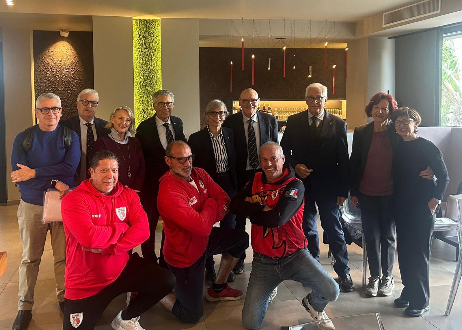 https://www.tp24.it/immagini_articoli/25-11-2025/1764070614-0-a-marsala-il-progetto-sport-senza-esclusi-visite-gratuite-per-gli-atleti-de-i-fenici.jpg