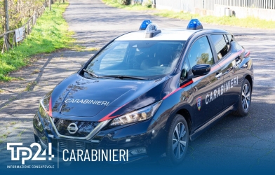 https://www.tp24.it/immagini_articoli/26-02-2026/trapani-non-si-ferma-all-alt-dei-carabinieri-19enne-arrestato-dopo-la-fuga-in-moto-250.jpg