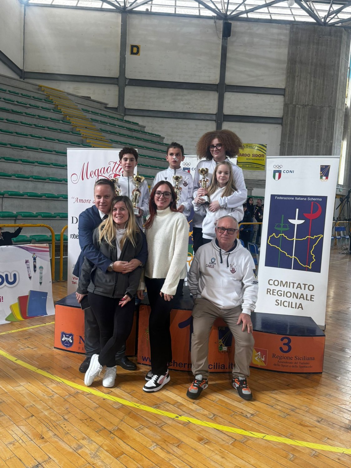 https://www.tp24.it/immagini_articoli/26-03-2026/1774509401-0-aurora-catalano-della-trapani-scherma-campionessa-regionale-allieve-di-fioretto.jpg