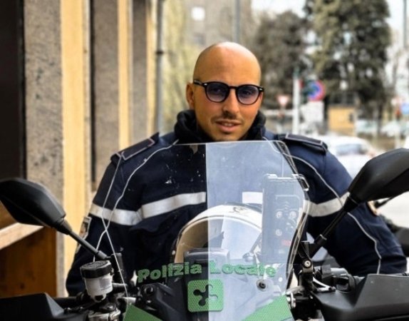 https://www.tp24.it/immagini_articoli/26-06-2026/1782488730-0-morte-del-vigile-mazarese-francesco-imprezzabile-domiciliari-per-il-giovane-che-fuggi-all-alt.jpg