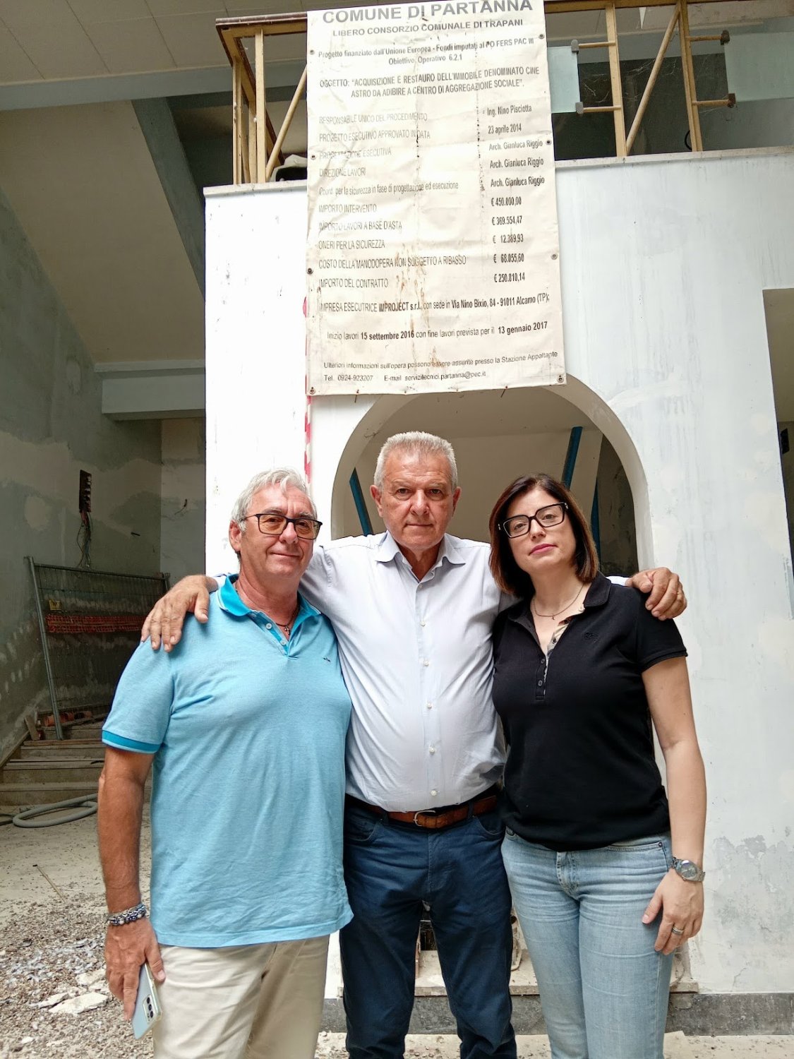 https://www.tp24.it/immagini_articoli/26-08-2026/1787734901-0-partanna-riprendono-i-lavori-al-cine-astro-dopo-dieci-anni-di-stop.jpg