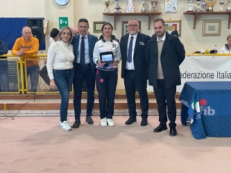 https://www.tp24.it/immagini_articoli/27-01-2026/bocce-claudia-sticchi-porta-la-sicilia-sul-podio-nel-trofeo-san-vito-lo-capo-in-rosa-250.jpg