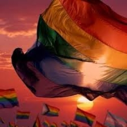 https://www.tp24.it/immagini_articoli/27-05-2026/alla-vucciria-la-prima-gay-street-della-sicilia-250.jpg