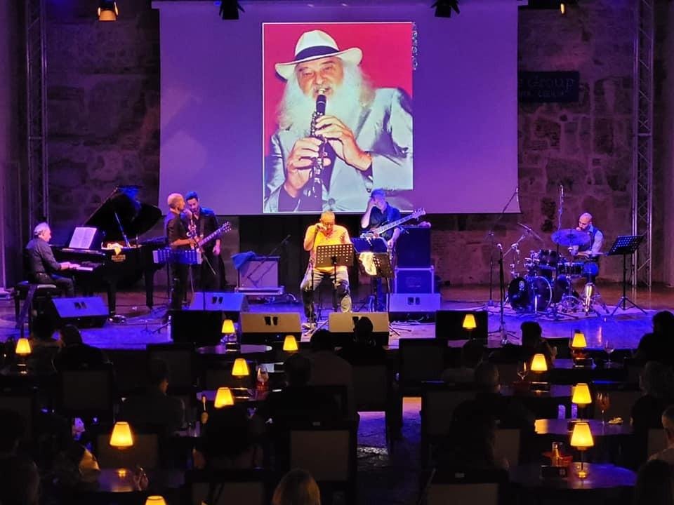 https://www.tp24.it/immagini_articoli/27-06-2026/1782580001-0-il-sicilia-jazz-festival-2026-entra-nel-vivo-domani-sul-palco-pietro-adragna-e-fisarvoice.jpg